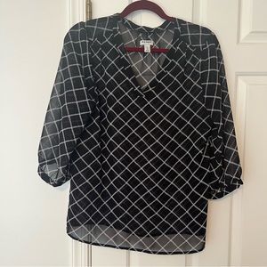 Old Navy Sheer blouse